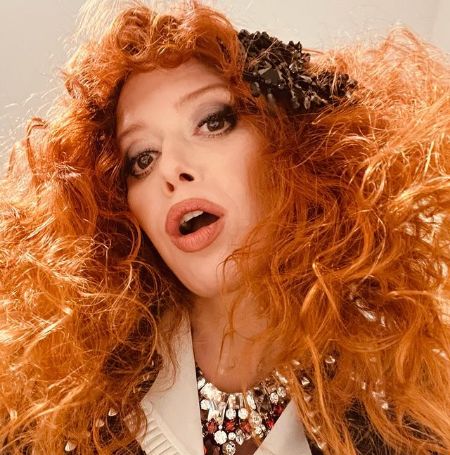 Natasha Lyonne is in the picture.